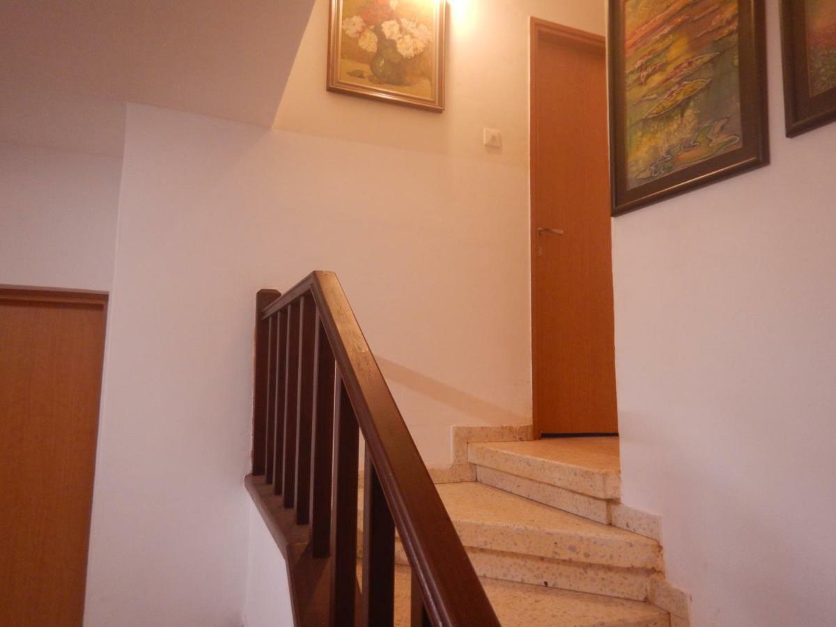 וילה א-לה נוף Villa Metula Dış mekan fotoğraf